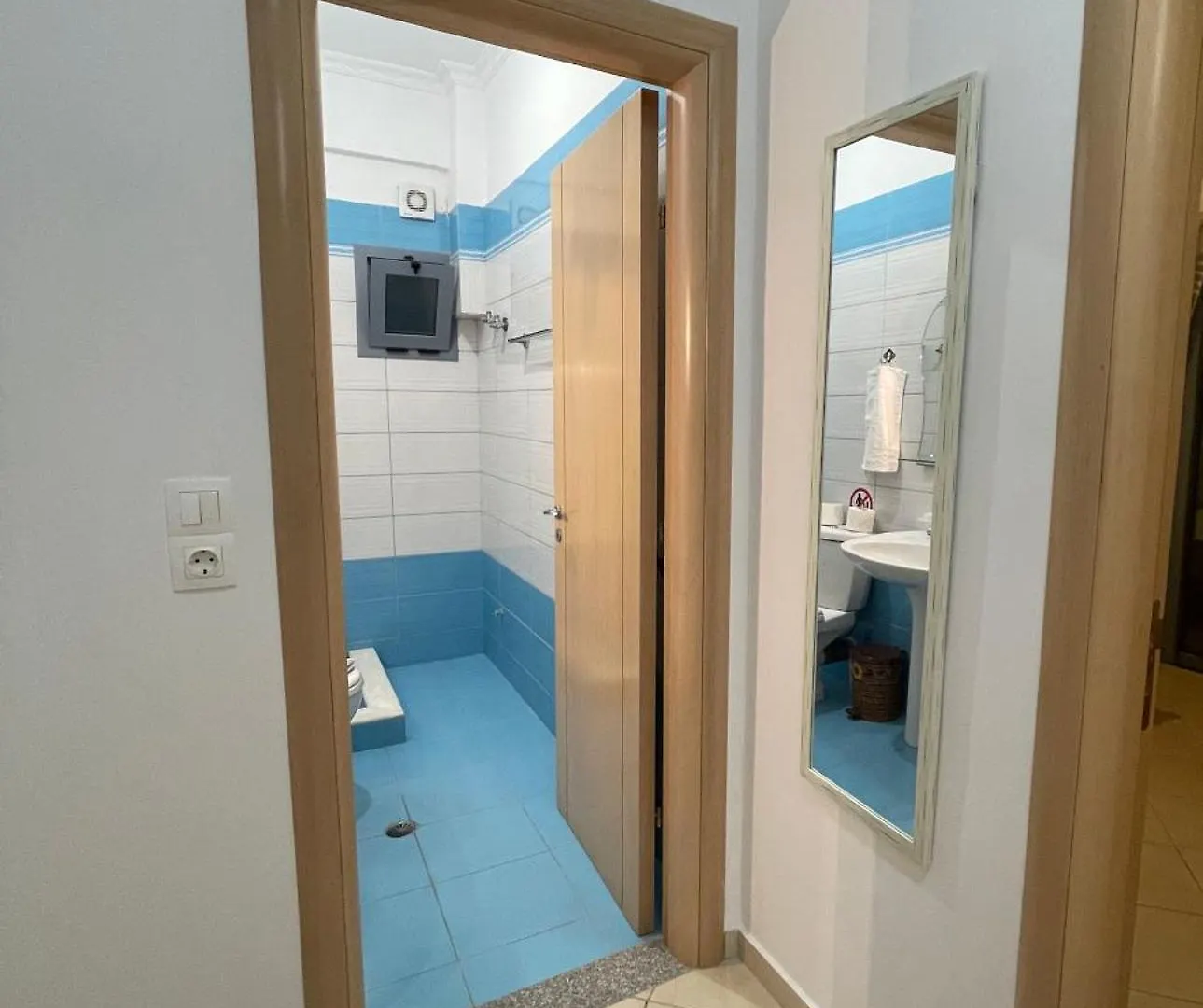Tasos Rooms Himare Albania