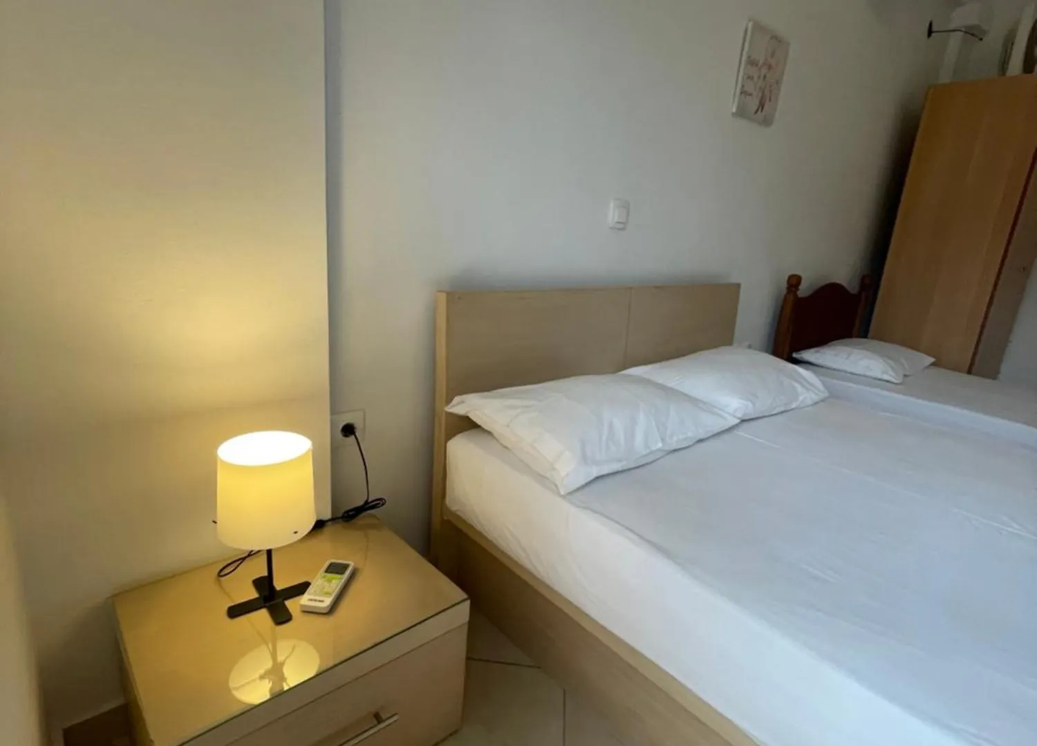 Tasos Rooms Himarë 0*,