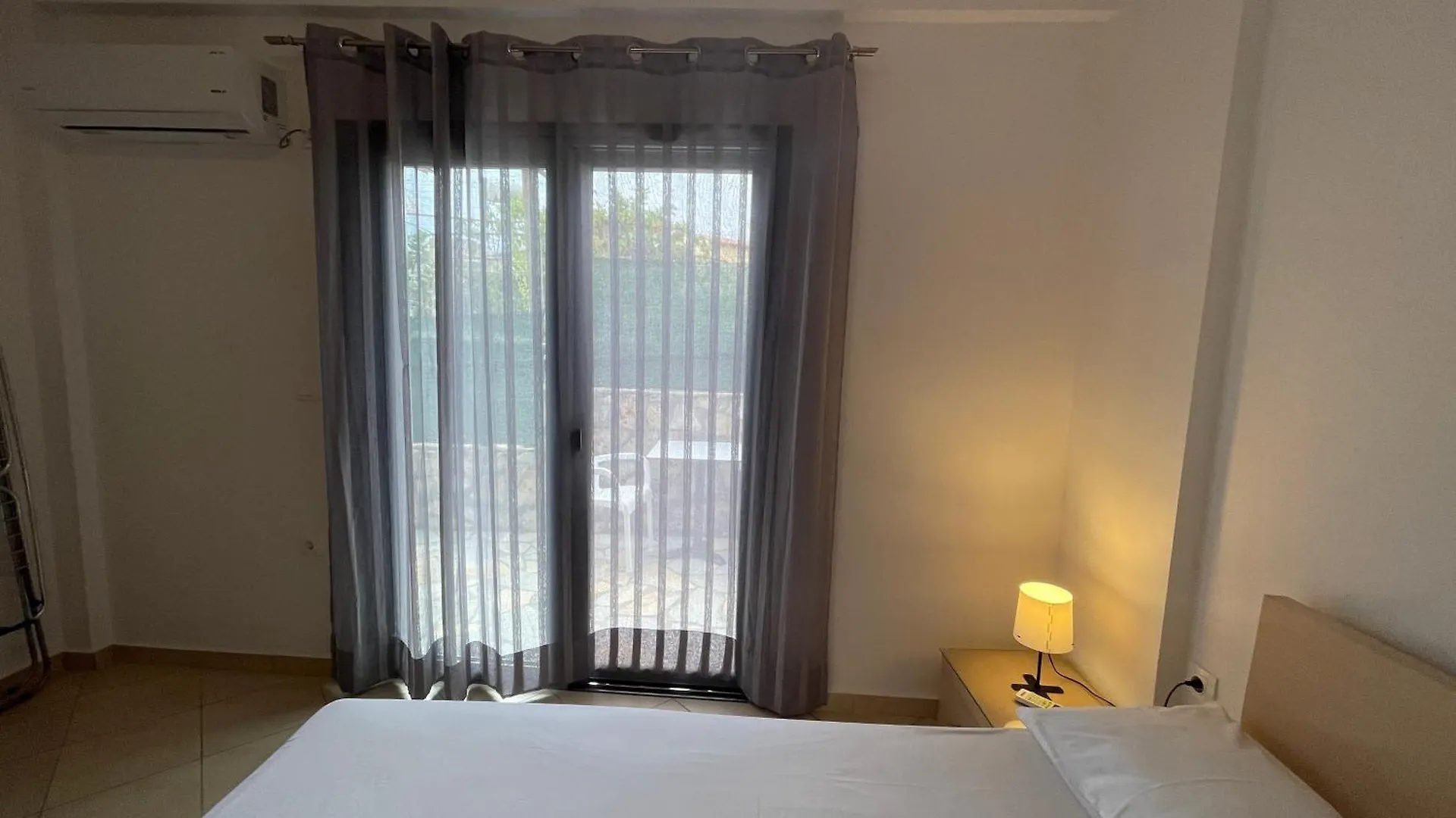 Tasos Rooms Himarë Albanie