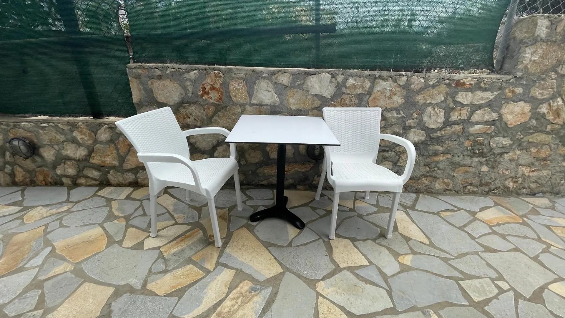 Guest house Tasos Rooms Himare